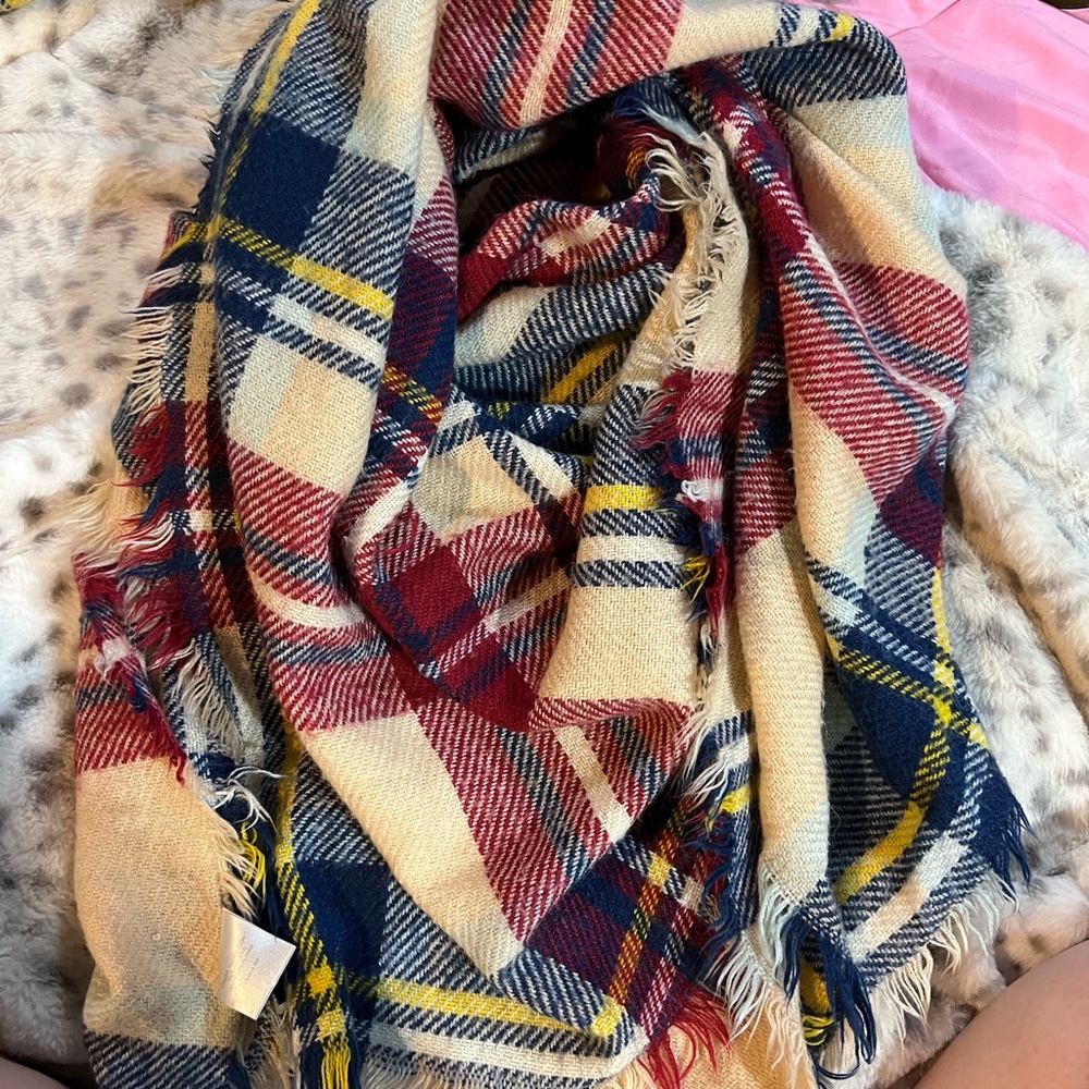 Plaid scarf